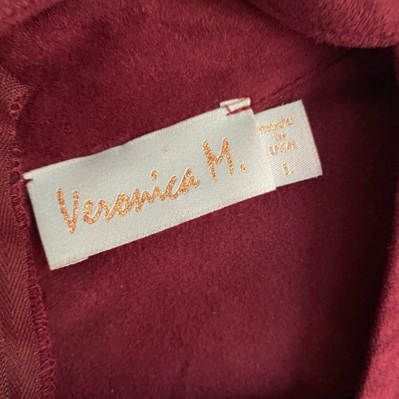 Veronica M Sleeveless Blouse - Size L - Picture 2 of 3